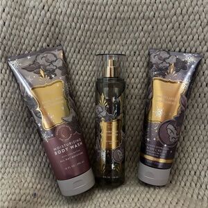 Brand new Bath & Body Works 3 piece set in Snowflakes & Cashmere - retail $54